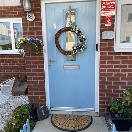 Tisi Choice Bed & Breakfast Northfleet ภายนอก รูปภาพ